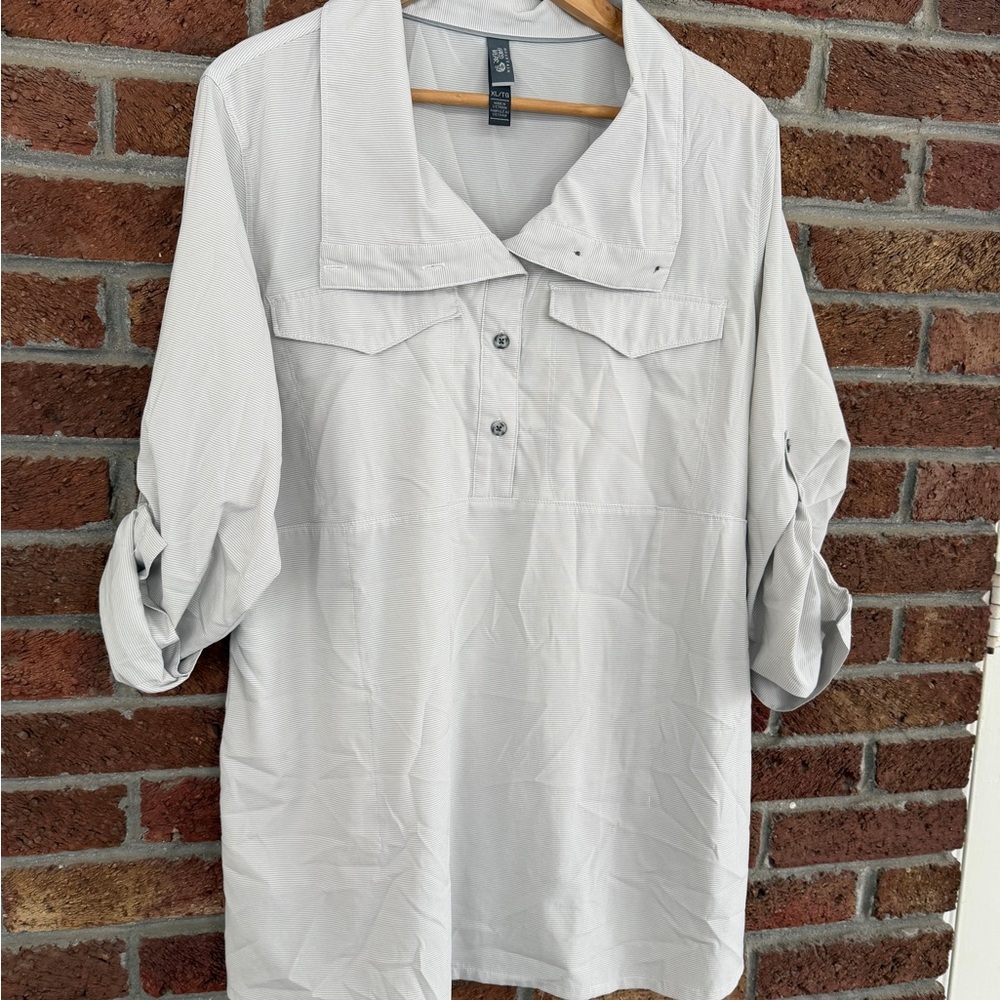 Mountain Hardware Light Gray Button-Up Shirt. XL.… - image 9